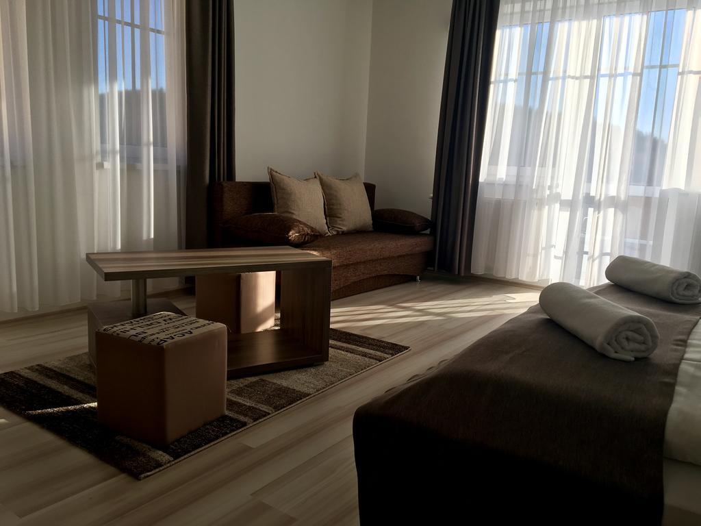 F&M Apartman Egerszalok Ngoại thất bức ảnh