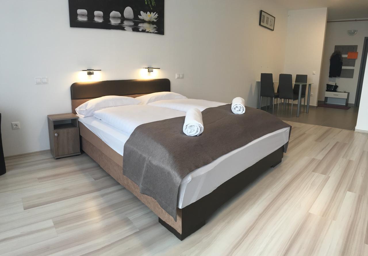 F&M Apartman Egerszalok Ngoại thất bức ảnh